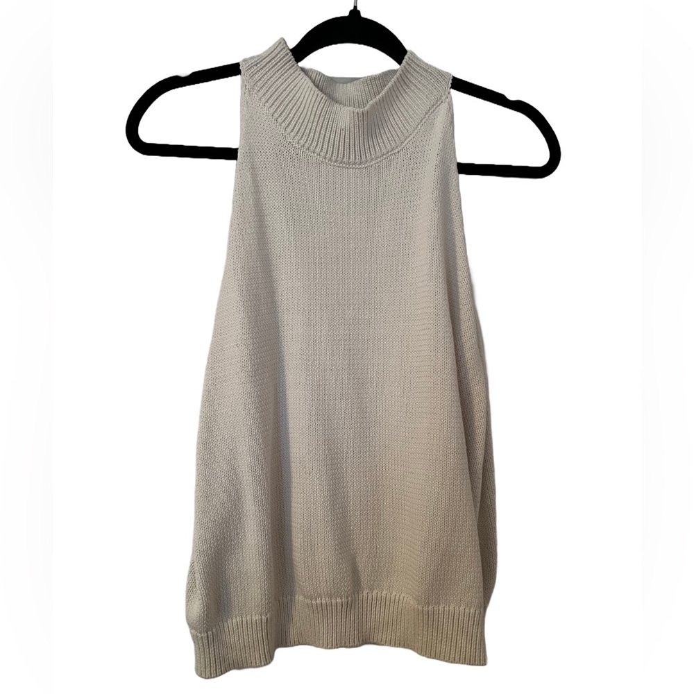 Ann Taylor Sleeveless Sweater - L